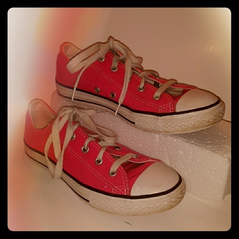 Pink Converse All Star size 3